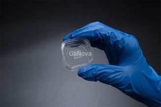 Grubość 350 ±25 µm 10 X 10,5 mm2 Wolnostojące podłoża GaN