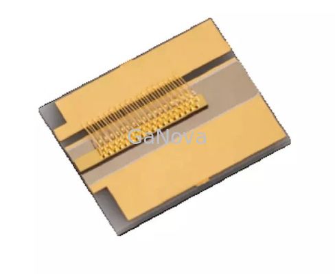 Druk laserowy Dioda laserowa Chip półprzewodnikowy 1,0 W / A Rozmiar emitera 94 μm Długość fali 915 nm